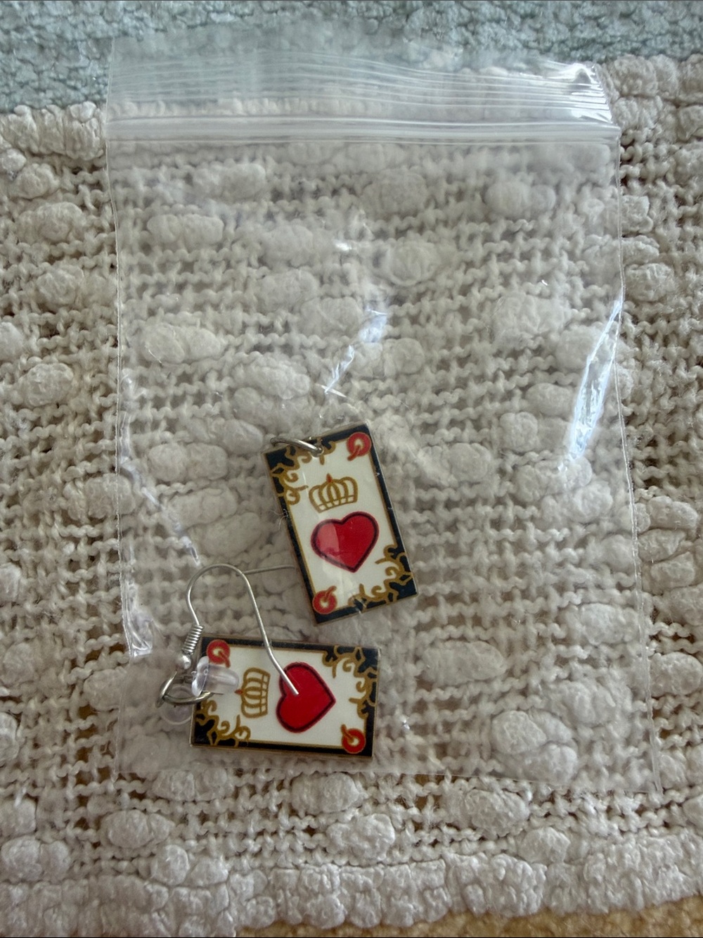 POKER EARRINGS Red Heart Crown Enamel Earrings - White & Red